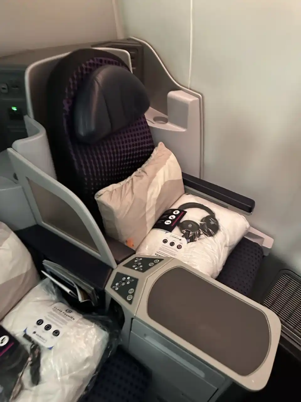 Aeromexico 787-8 Business Class Seat