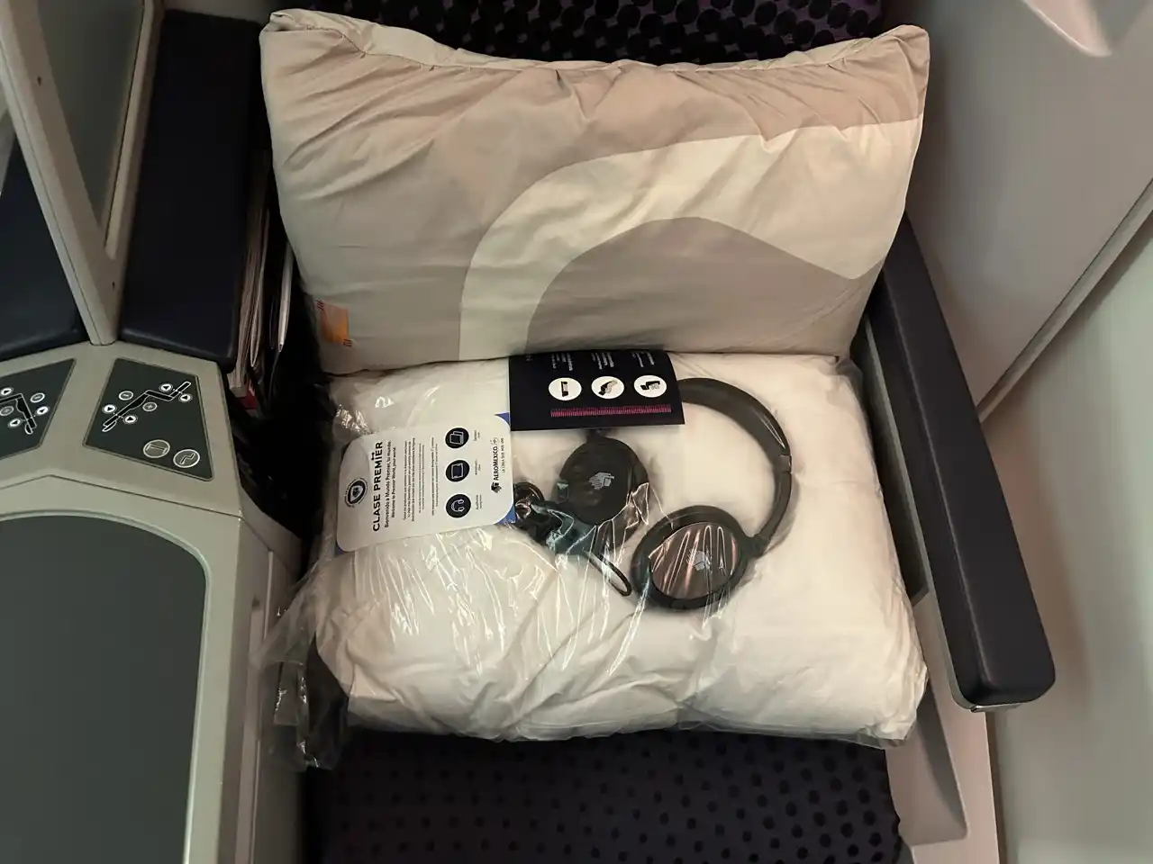 Aeromexico 787-8 Business Class Seat