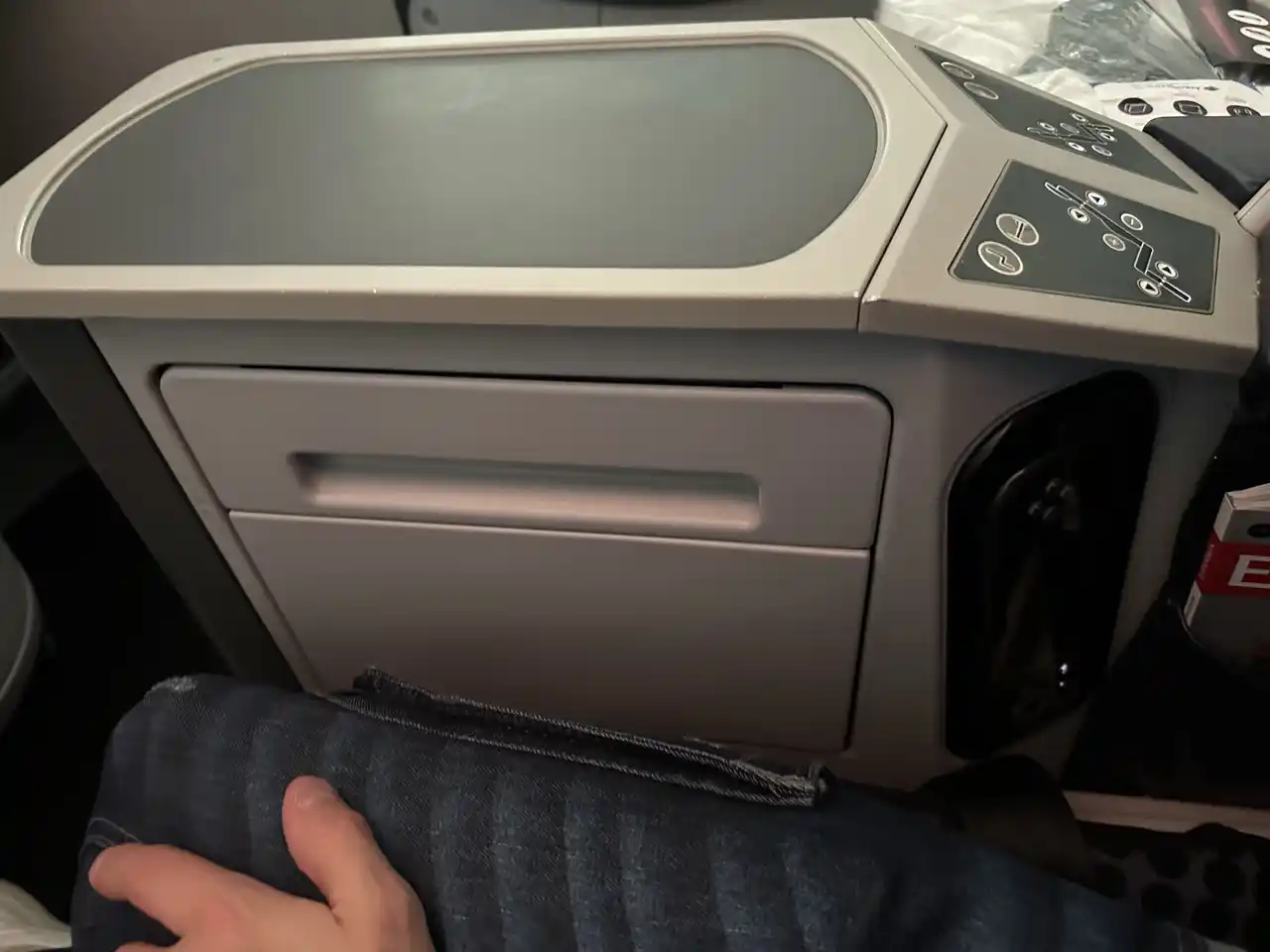 Aeromexico 787-8 Business Class Seat Tray Table