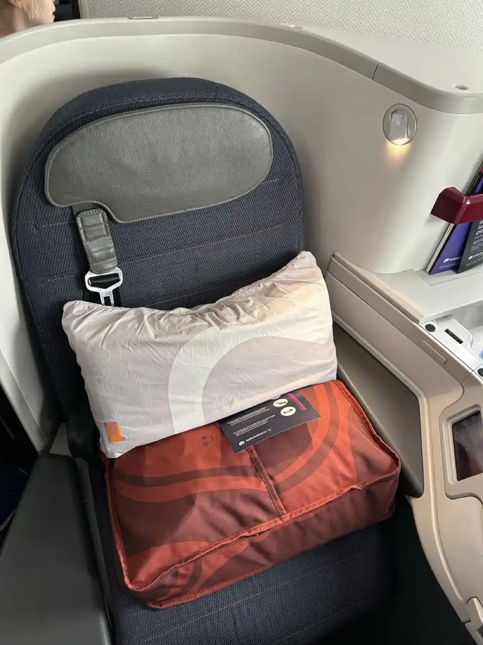 Aeromexico 787-9 Business Class Seat (Premier One)