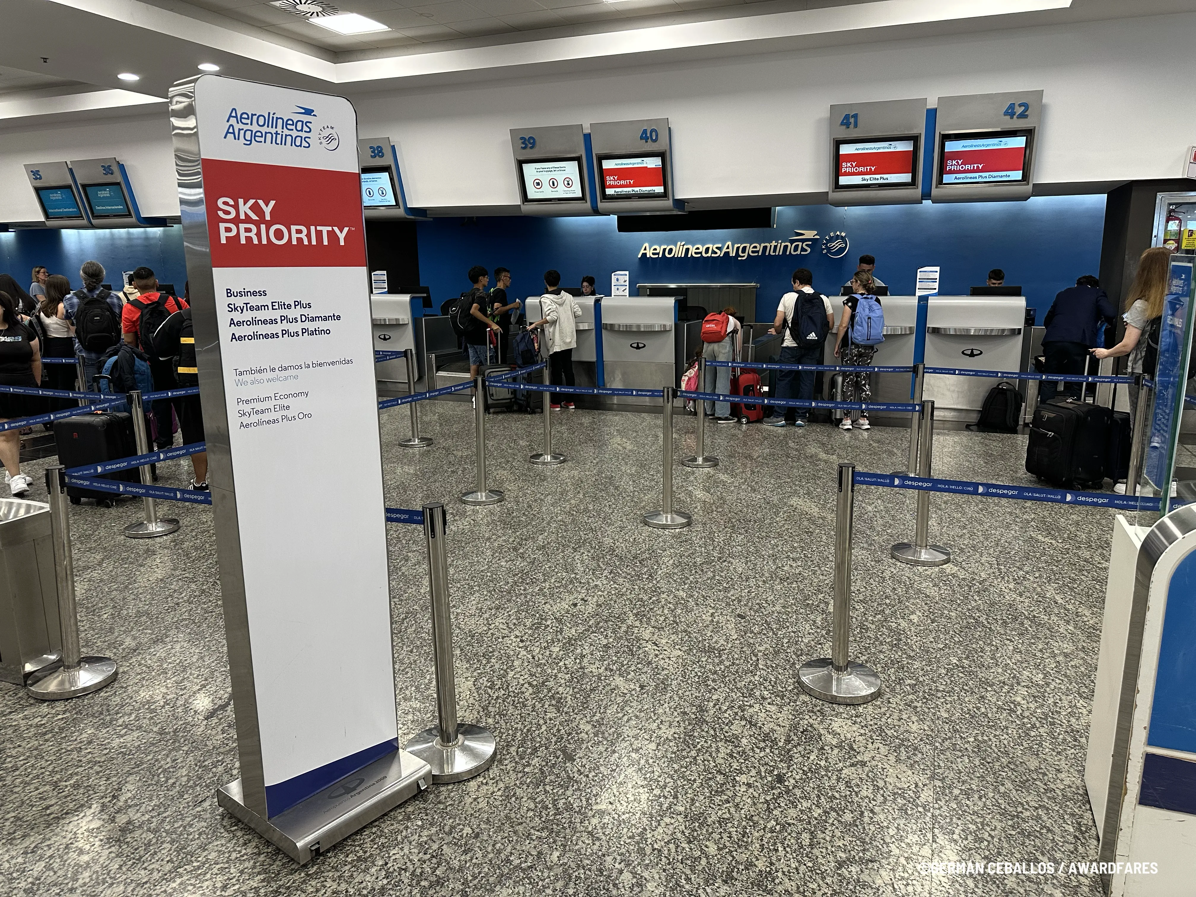 Aerolíneas Argentinas 737 MAX 8 Economy Class from Buenos Aires to Ushuaia (2025)