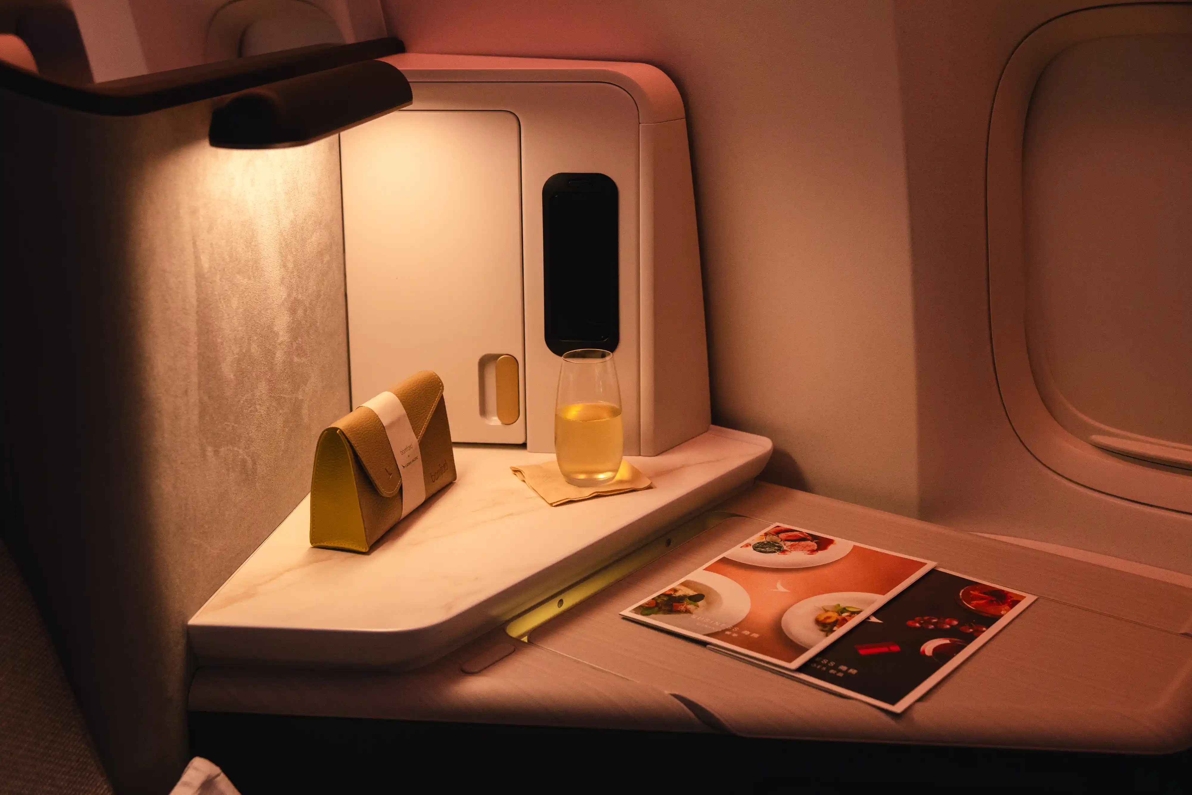 Find award seats on the new Cathay Pacific Aria Suites Business Class concept, from Hong Kong to Beijing.