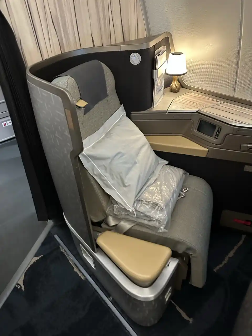 China Airlines A350-900 Business Class Review from Amsterdam to Taipei