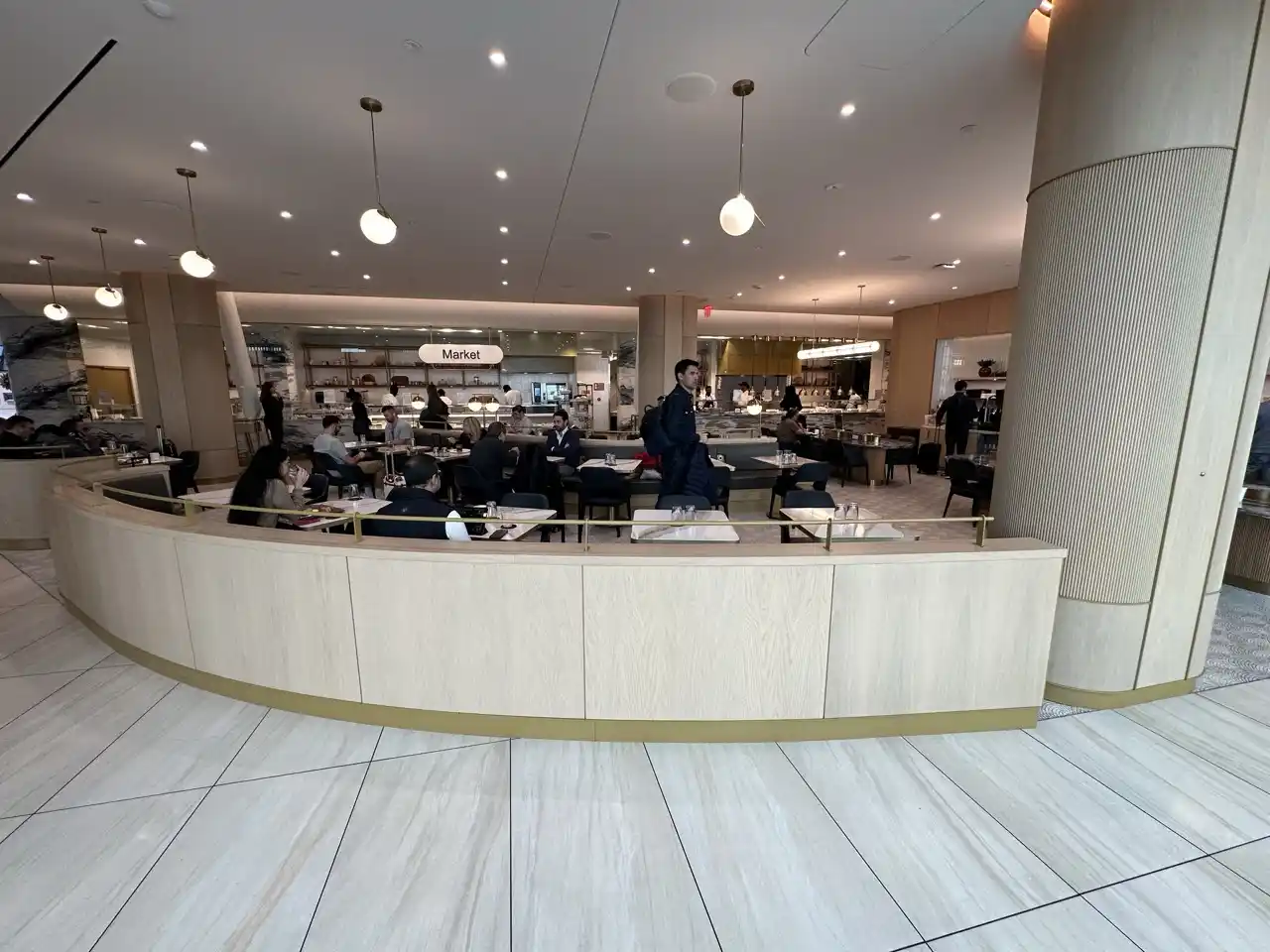 Delta One Lounge JFK: Food Market (Buffet)