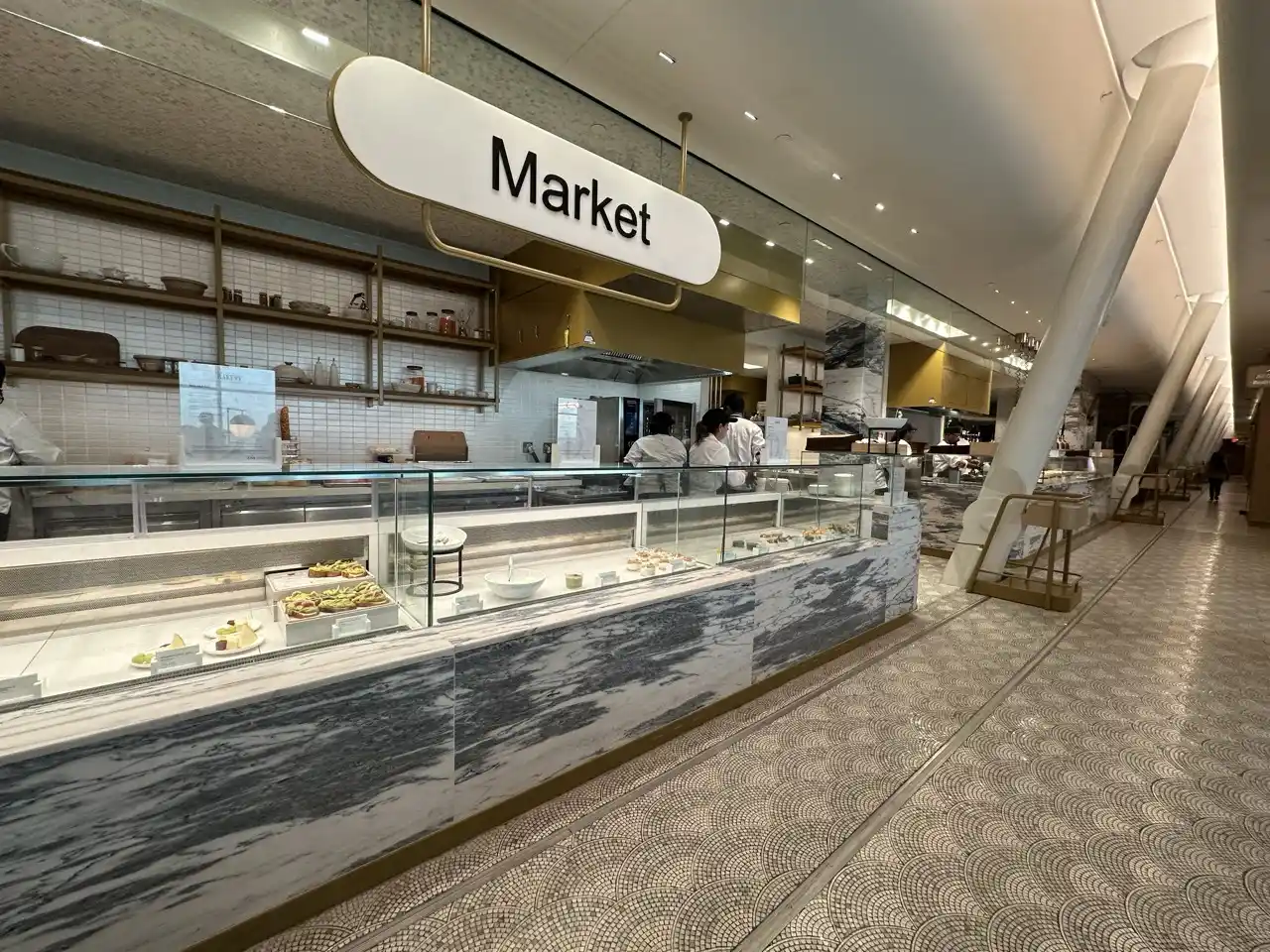 Delta One Lounge JFK: Food Market (Buffet)