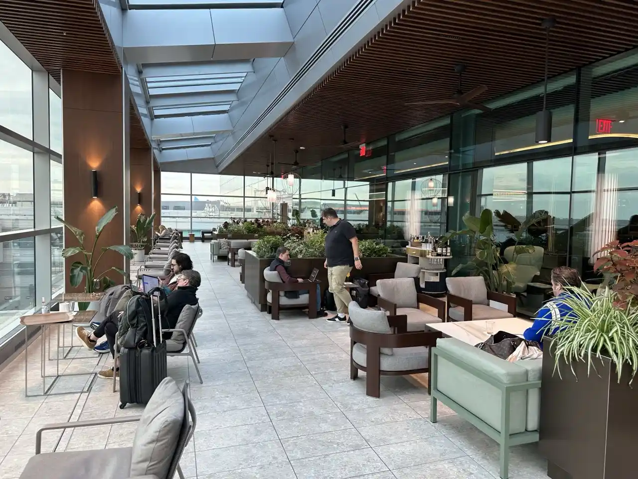 Delta One Lounge JFK: Outdoor Patio