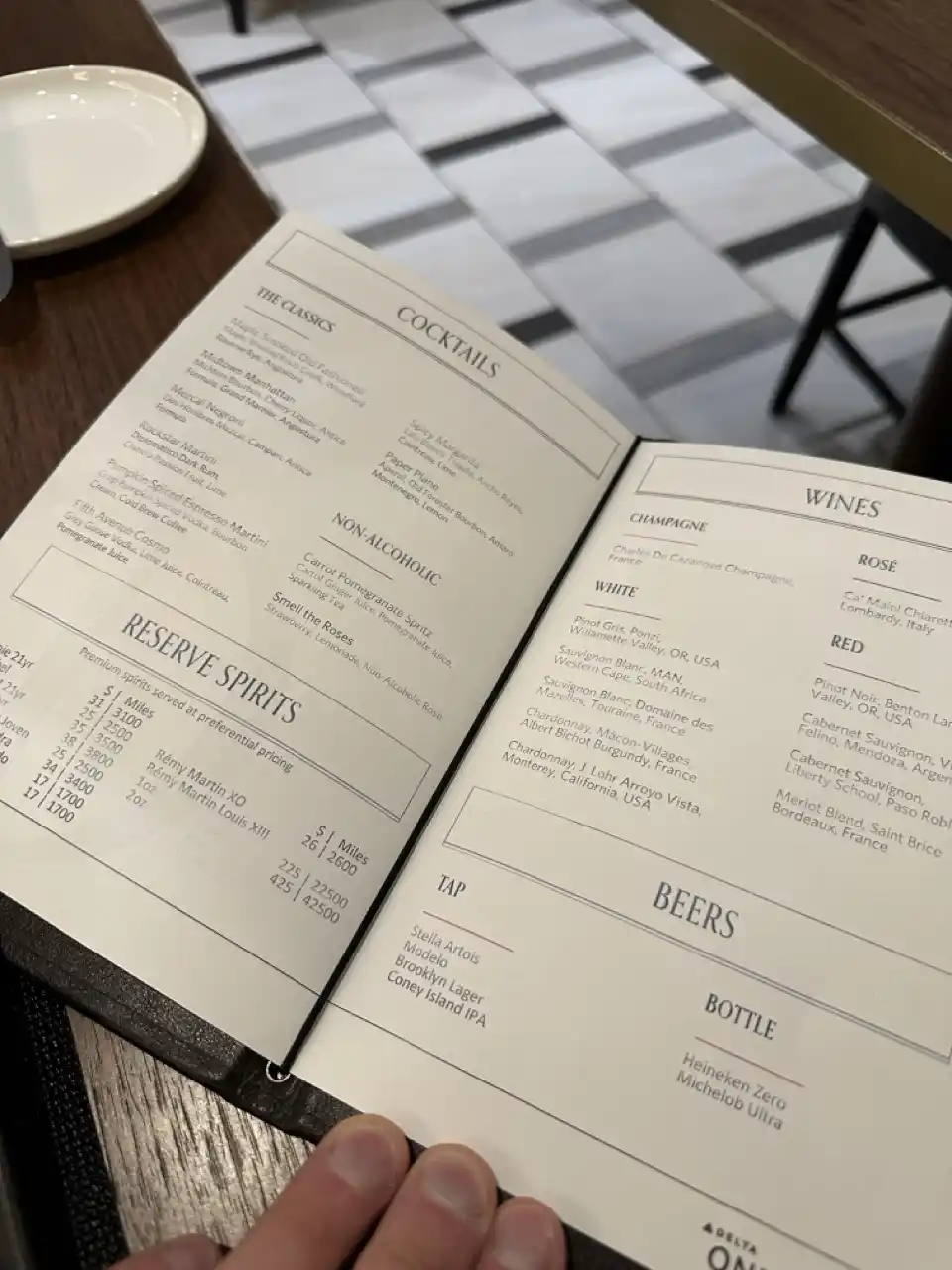 Delta One Lounge JFK: A la carte dining Menu (all included)