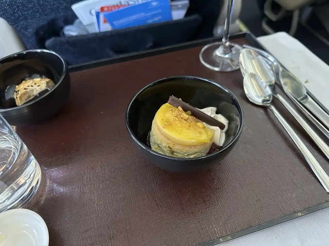 Garuda Indonesia 737-800 Business Class from Bangkok to Jakarta