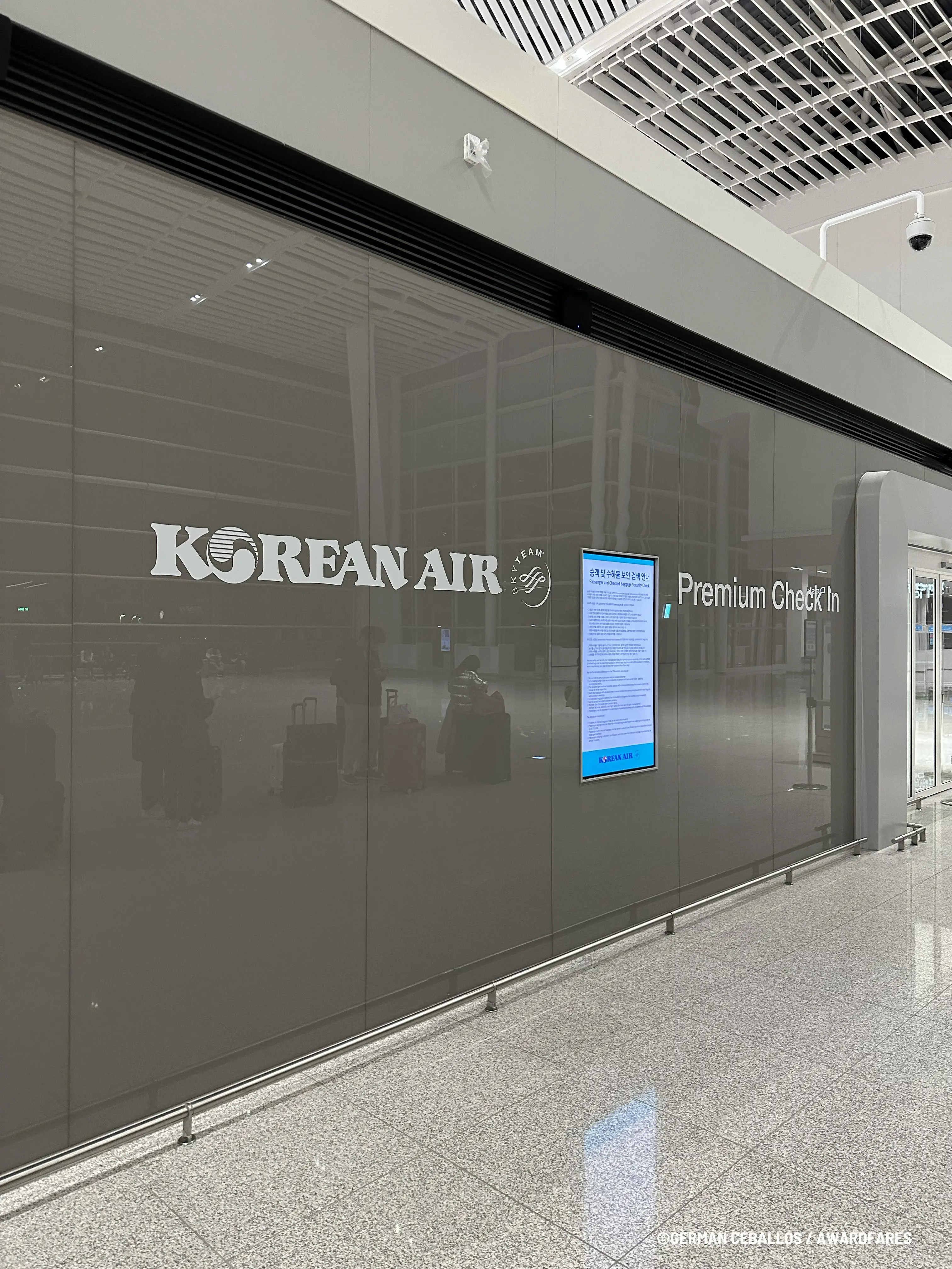 Korean Air 737 MAX 8 Economy Class Review from Seoul to Beijing