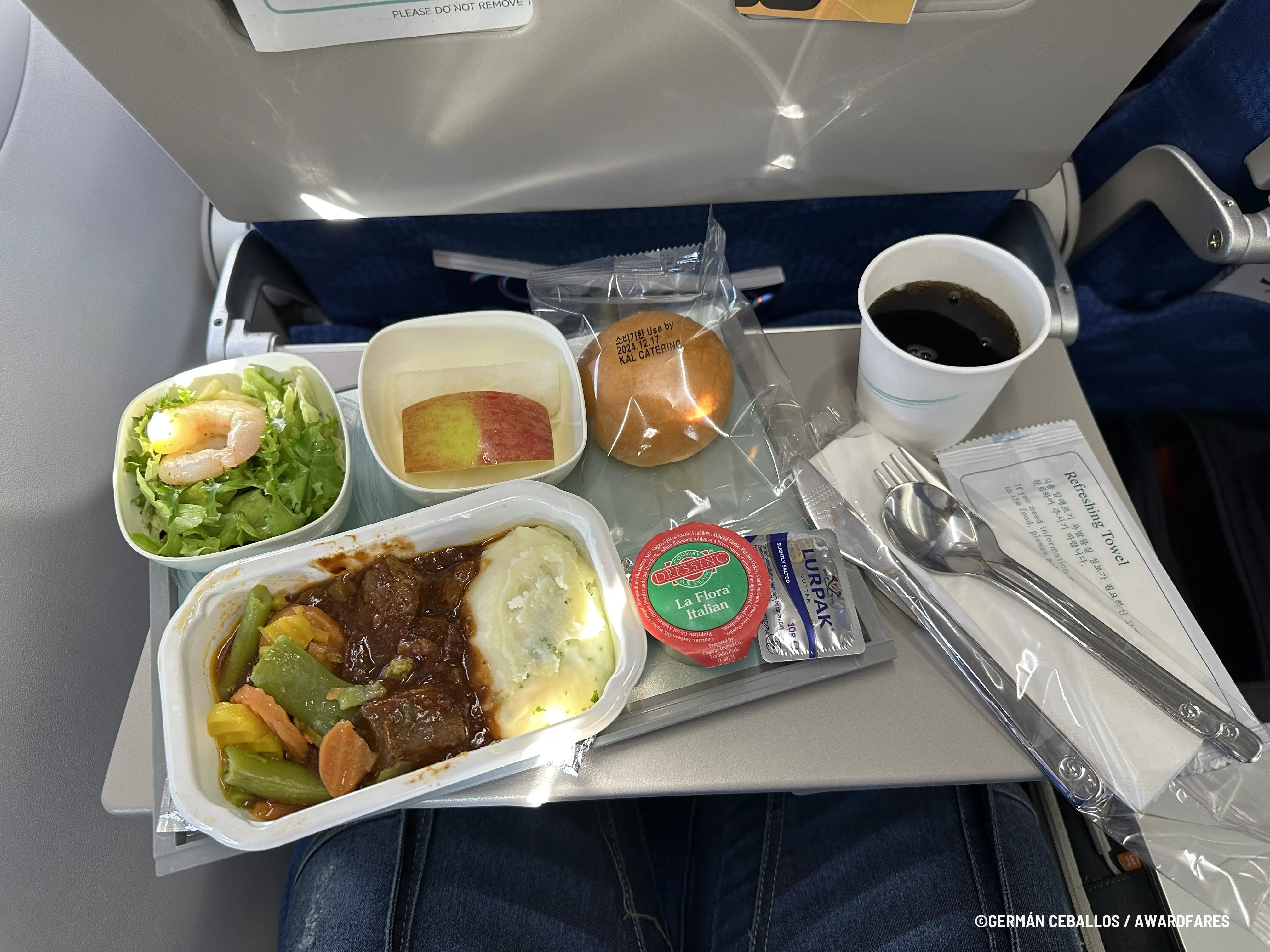 Korean Air 737 MAX 8 Economy Class Review from Seoul to Beijing