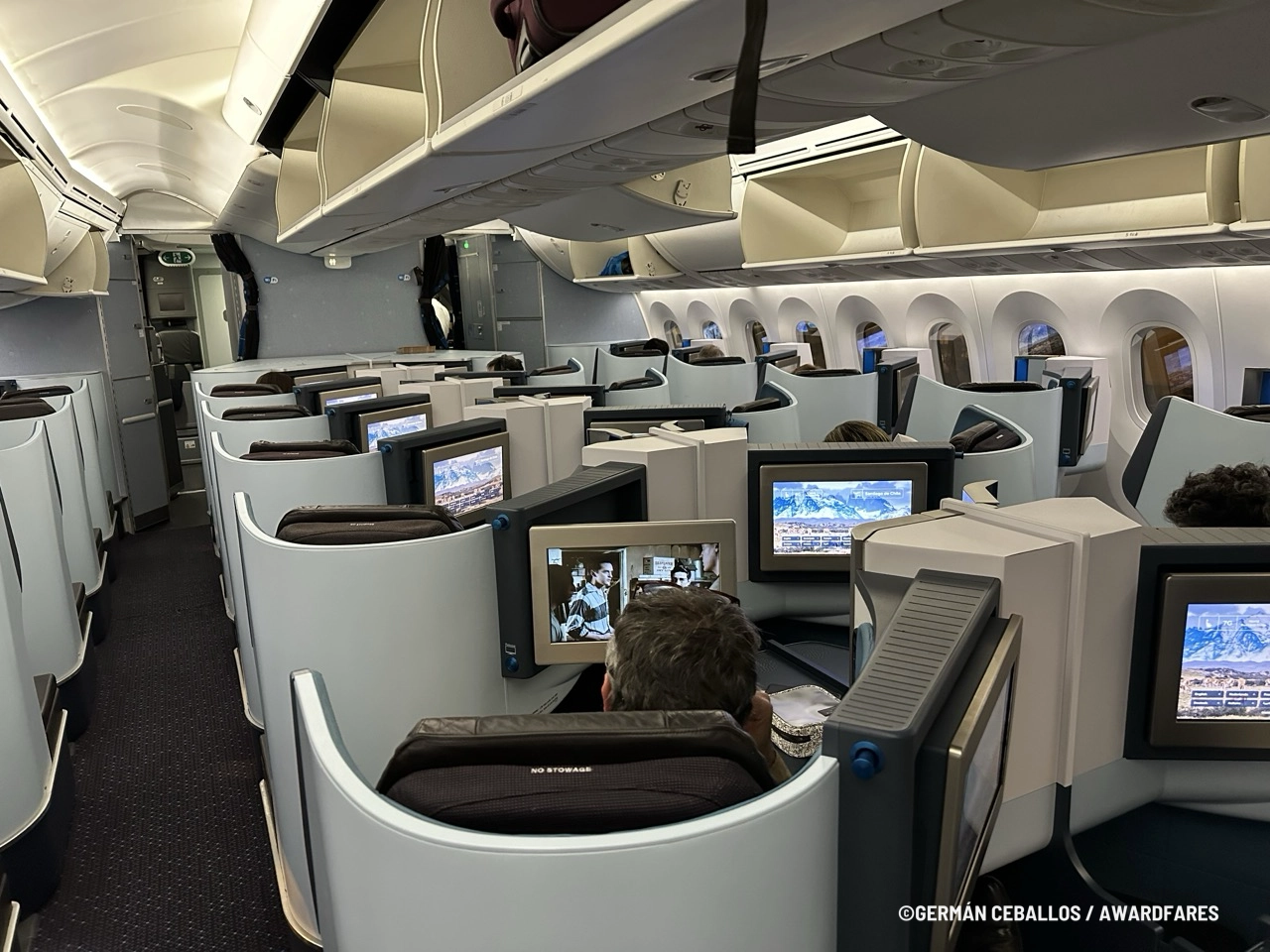 KLM 787-9 World Business Class: Buenos Aires to Santiago.