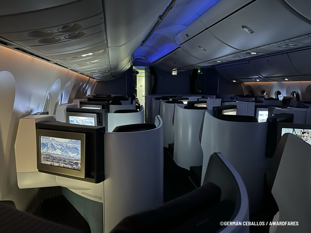 KLM 787-9 World Business Class: Buenos Aires to Santiago.