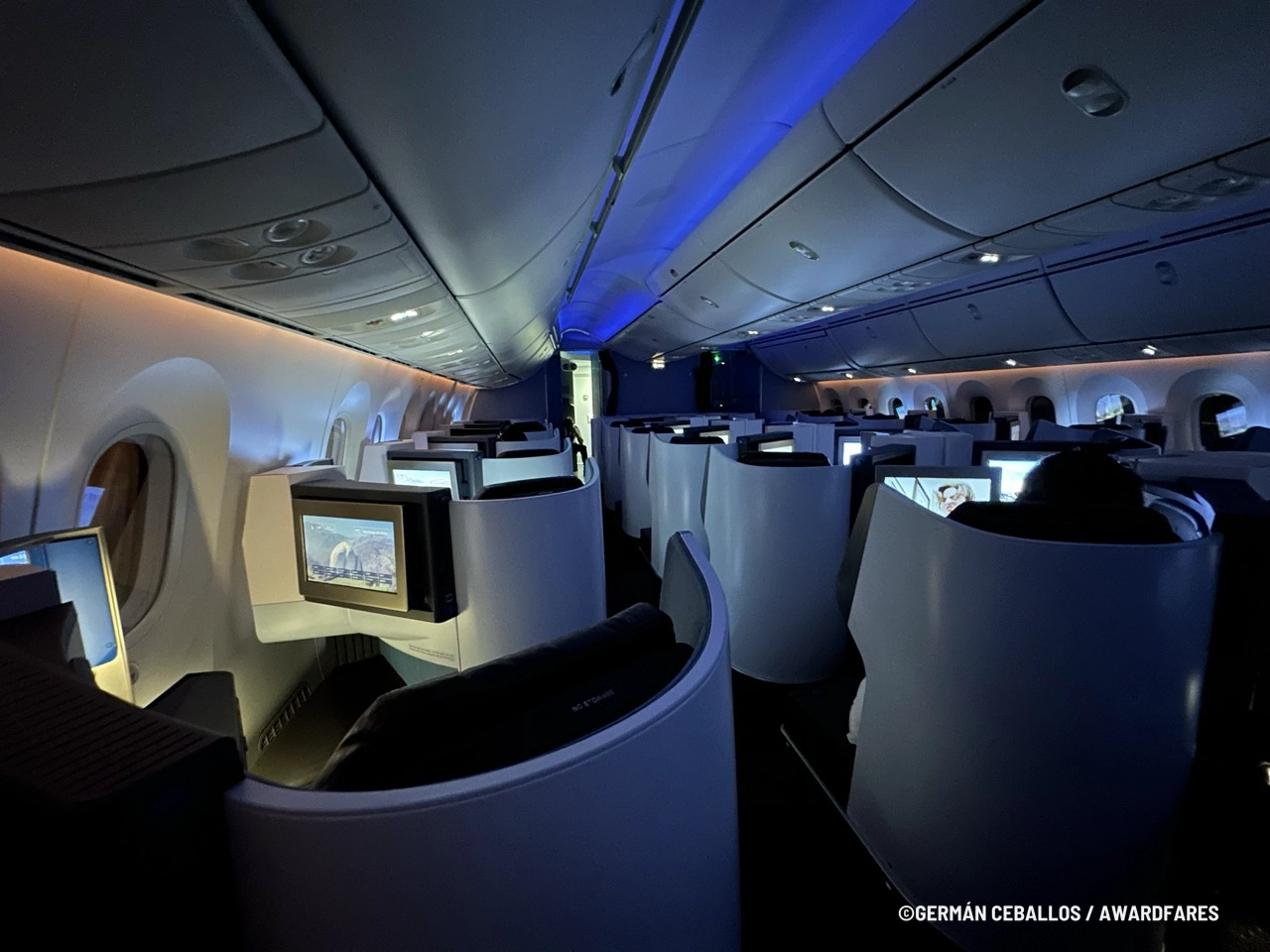 KLM 787-9 World Business Class: Buenos Aires to Santiago.