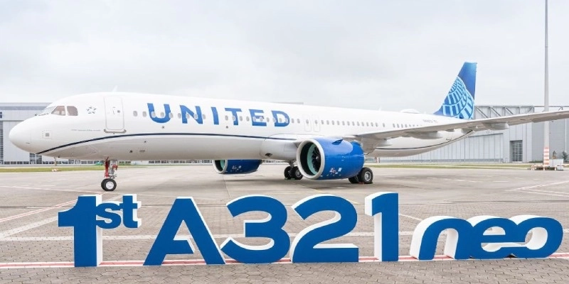 United A321neo.