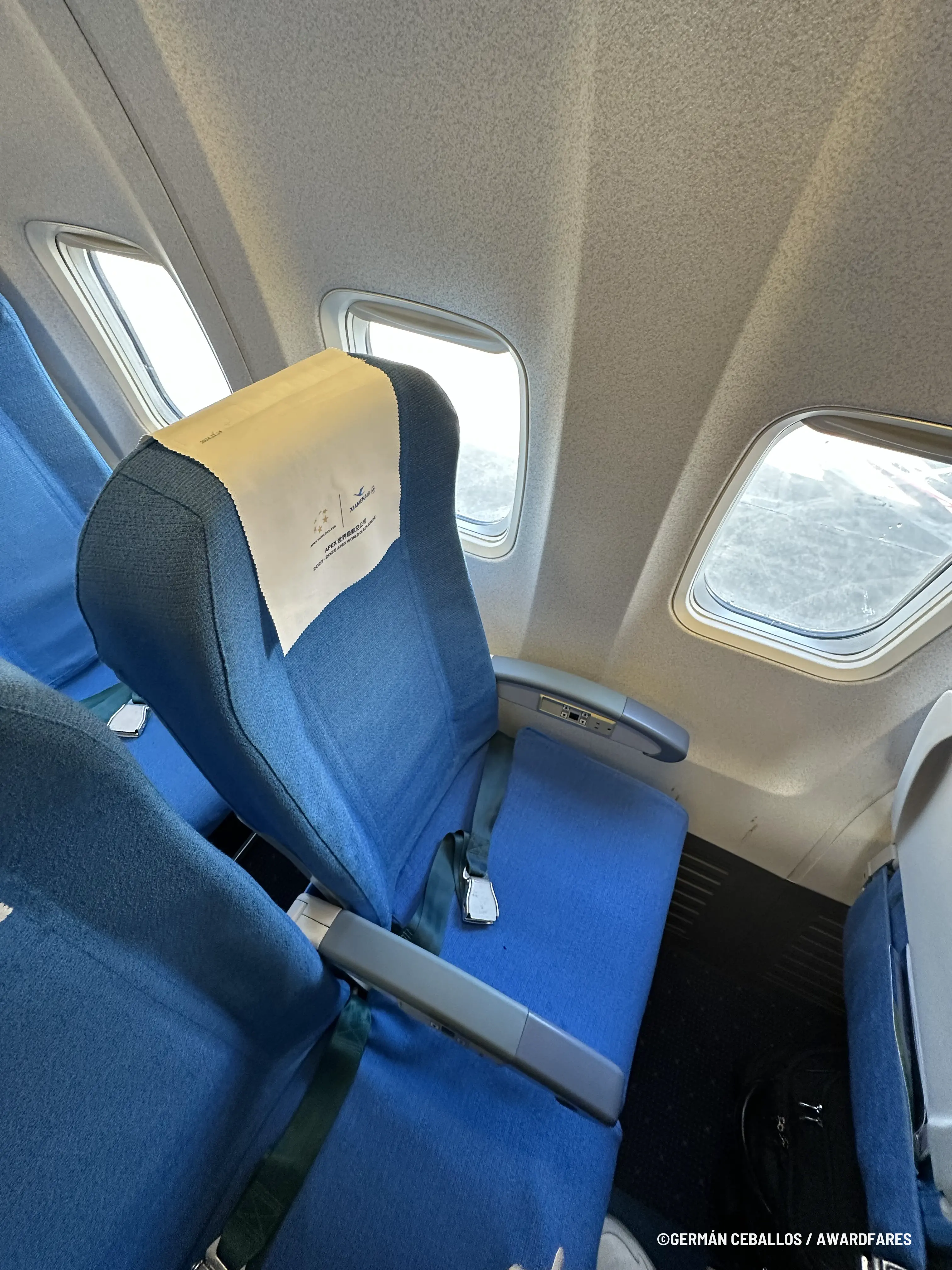 Xiamen Air 737-800 Economy Class Review (2025)