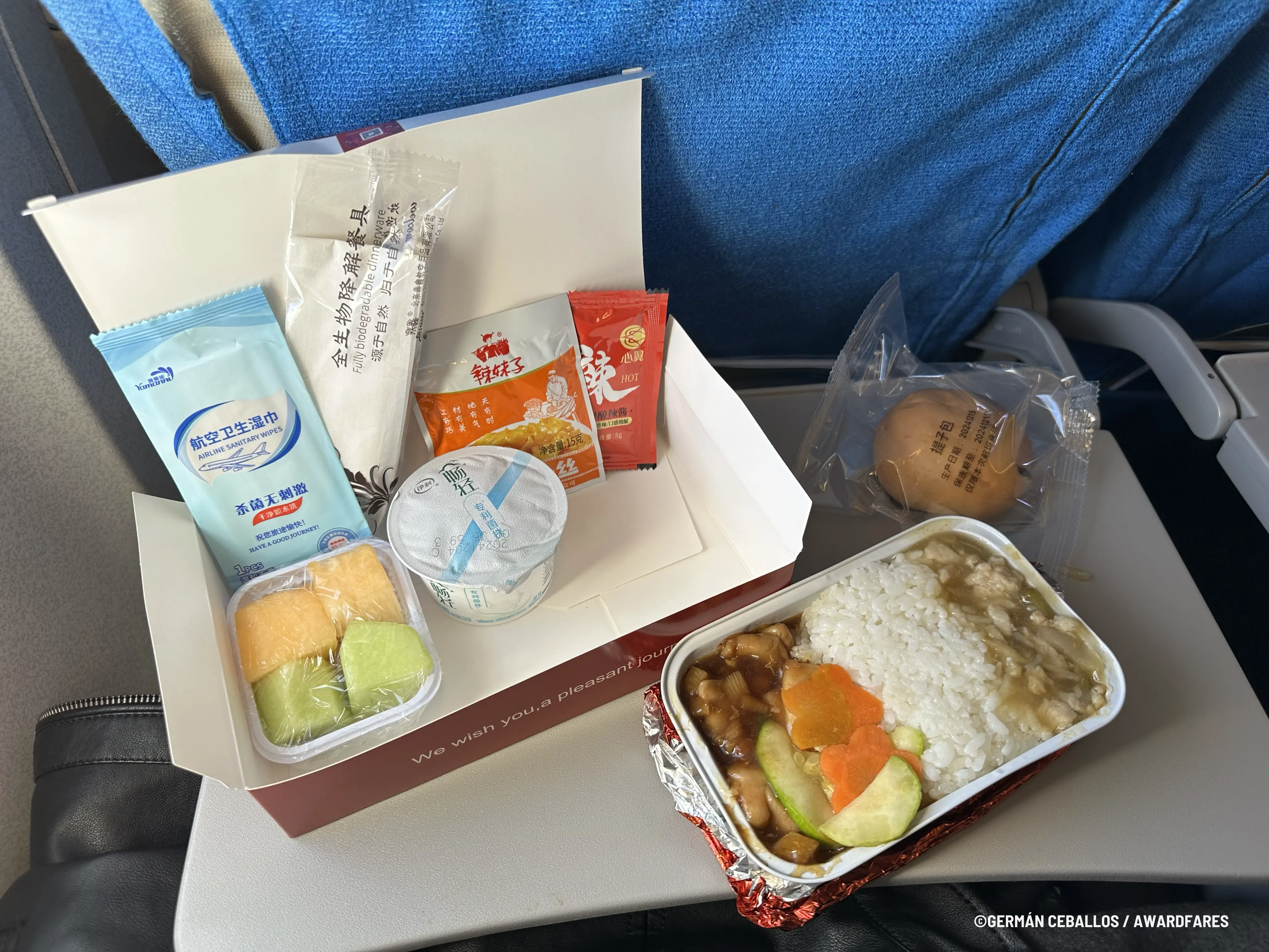 Xiamen Air 737-800 Economy Class Review (2025)