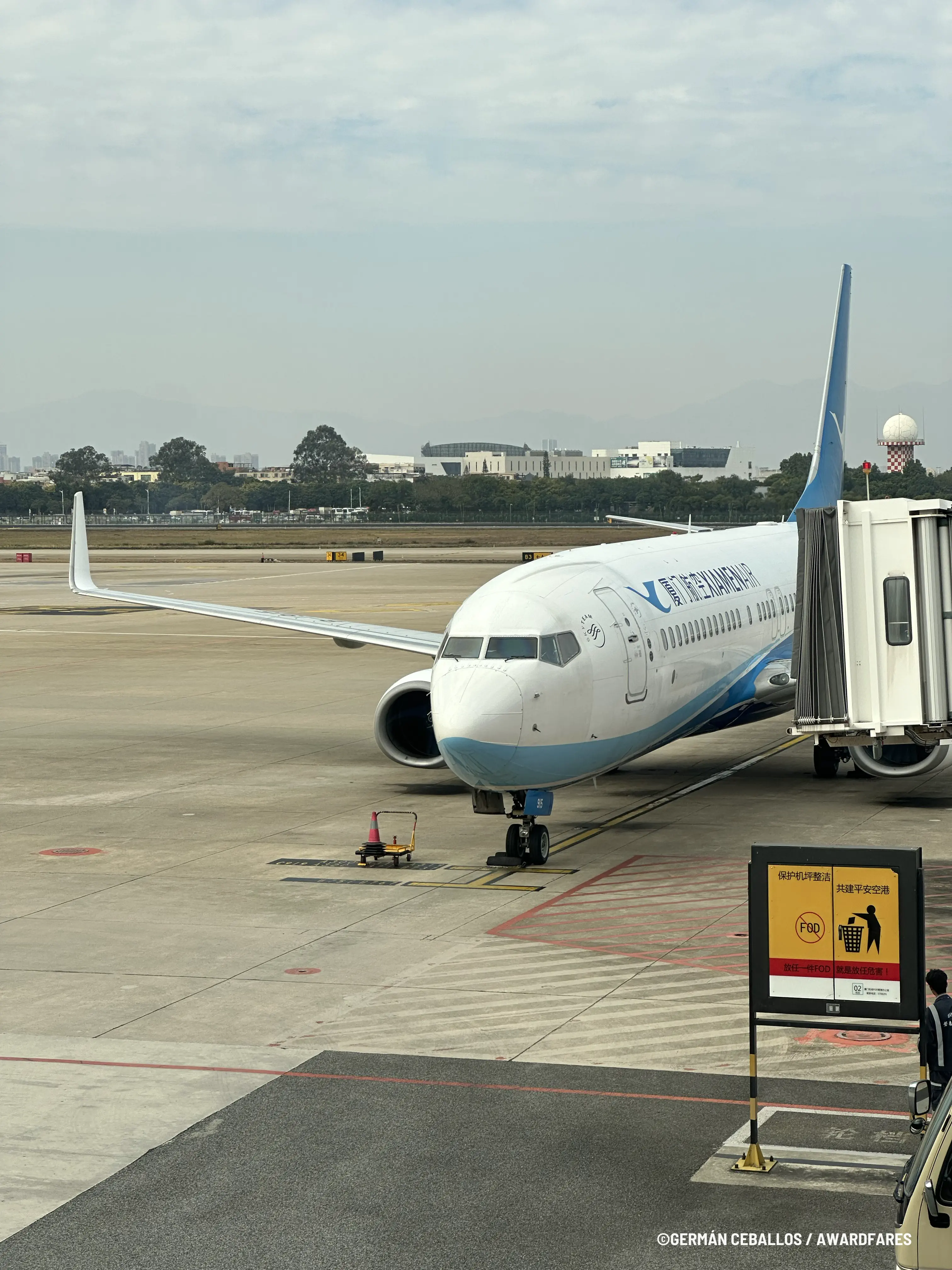 Xiamen Air 737-800 Economy Class Review (2025)