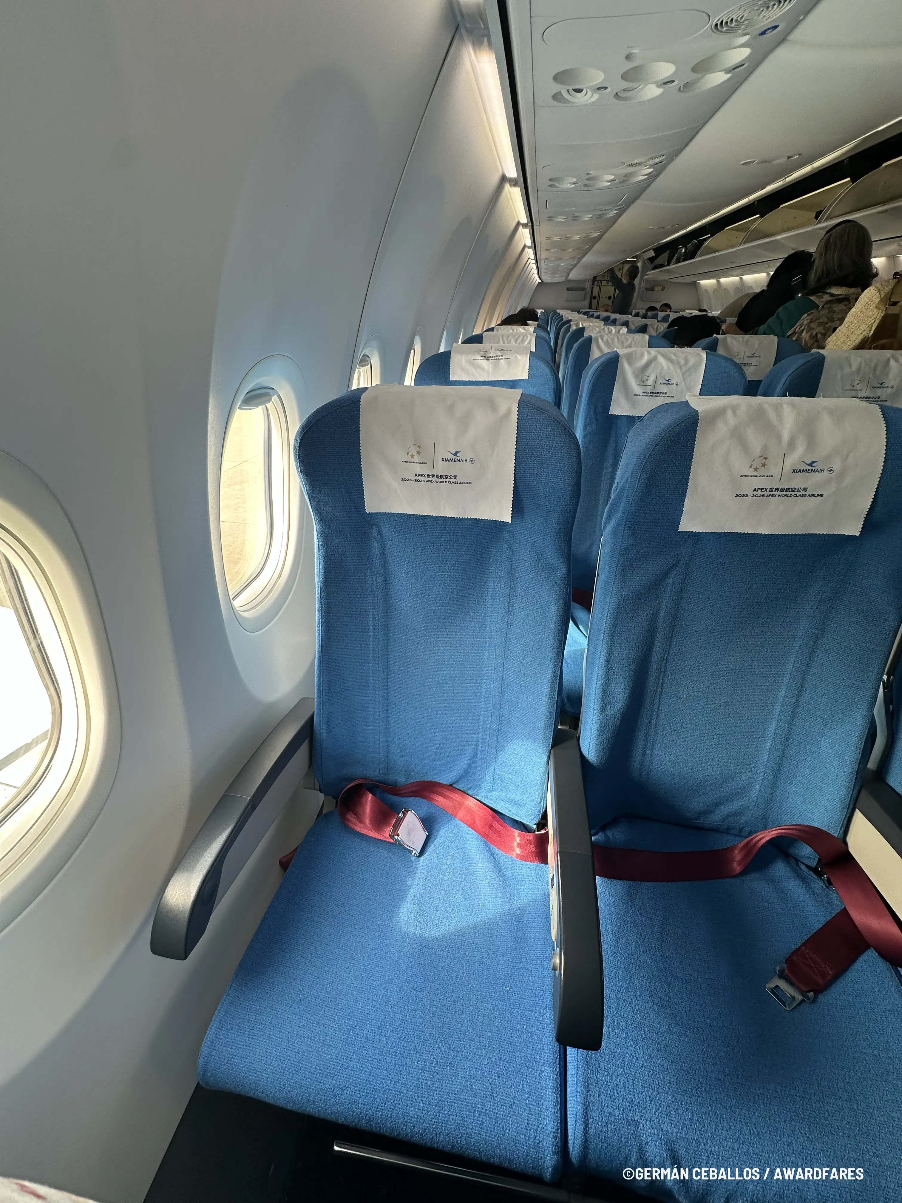 Xiamen Air 737-800 Economy Class Review (2025)