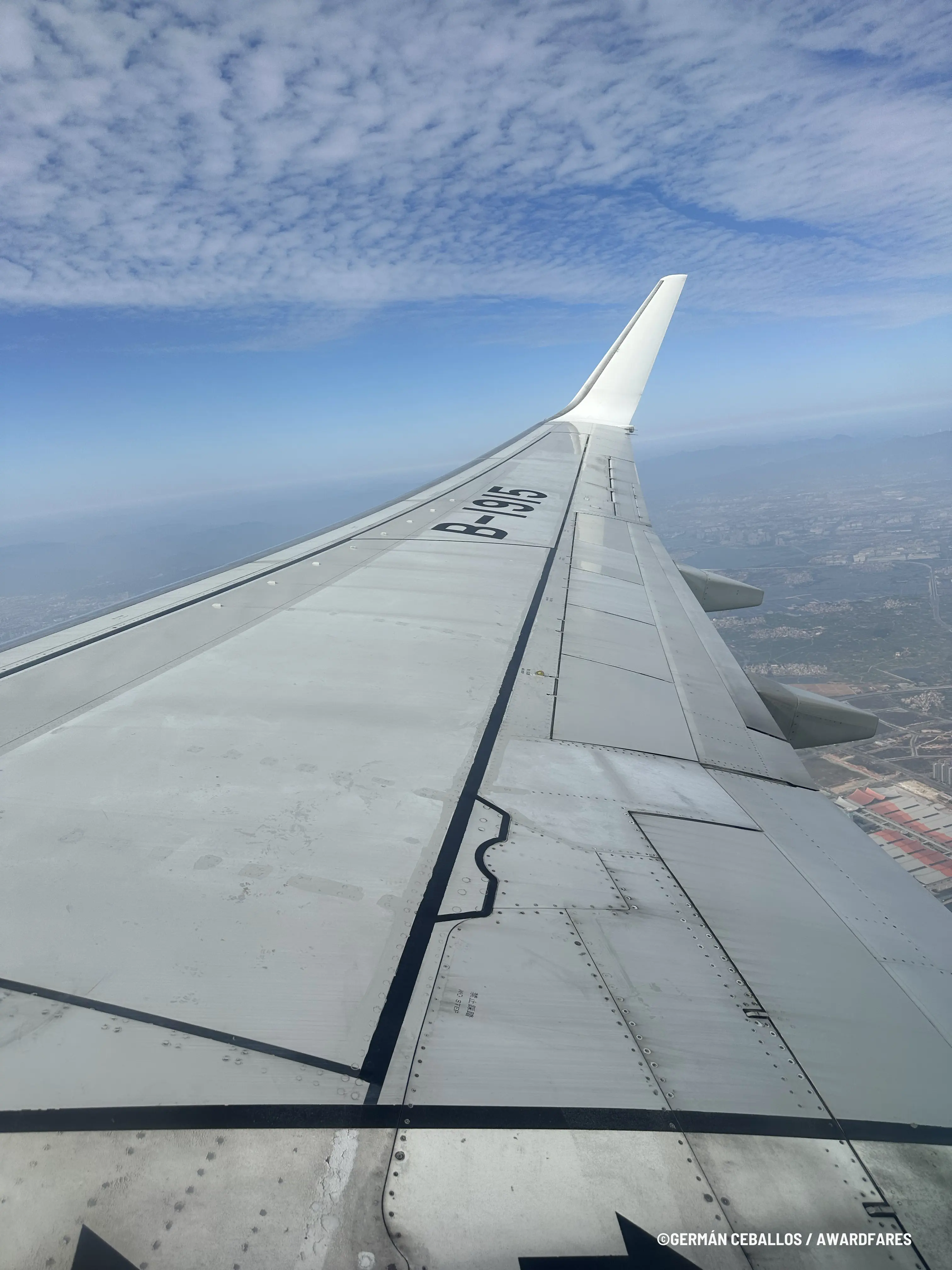 Xiamen Air 737-800 Economy Class Review (2025)